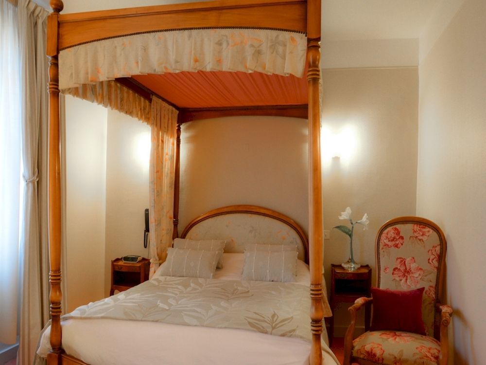 Logis Hotel Et Restaurant Du Dauphin Sées Buitenkant foto